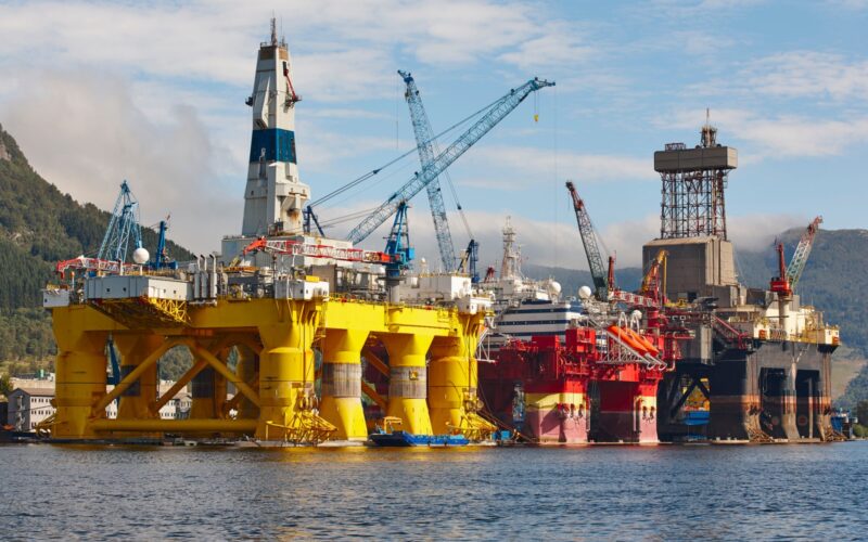 oil and gas platform in norway energy industry p 2021 08 26 18 12 39 utc